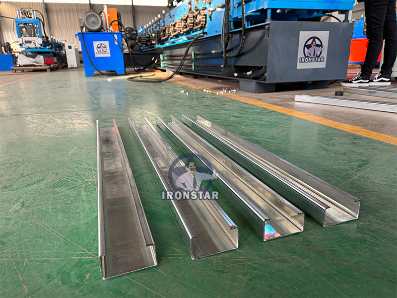 “Factory Direct 80-300mm Adjustable Size C Purlin Roll Forming Machine Automatic C Channel Purlin Forming Machine for Ecuador”