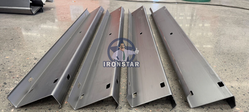 “CZ Purlin Roll Forming Machine Full Automatic Hydraulic Quick Change CZ Purlin Making Machine for Construction Full Auto Quick Change CZ Purlin Machine Hydraulic Roll Forming Line for Construction”